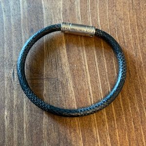 Louis Vuitton Keep It Bracelet